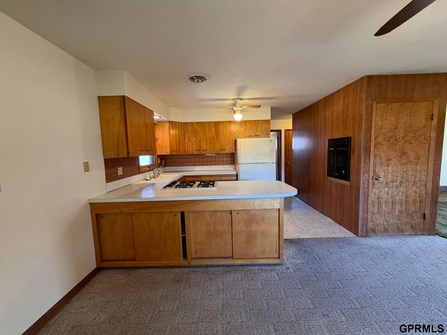 330 Kingwood Avenue, Crete, NE 68333