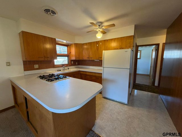 330 Kingwood Avenue, Crete, NE 68333