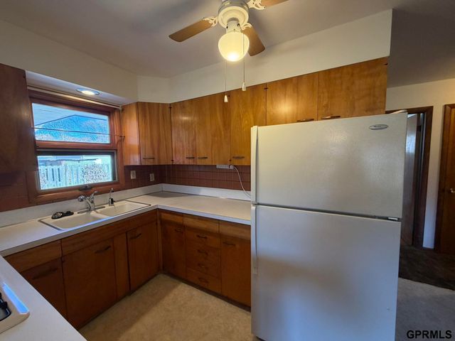 330 Kingwood Avenue, Crete, NE 68333