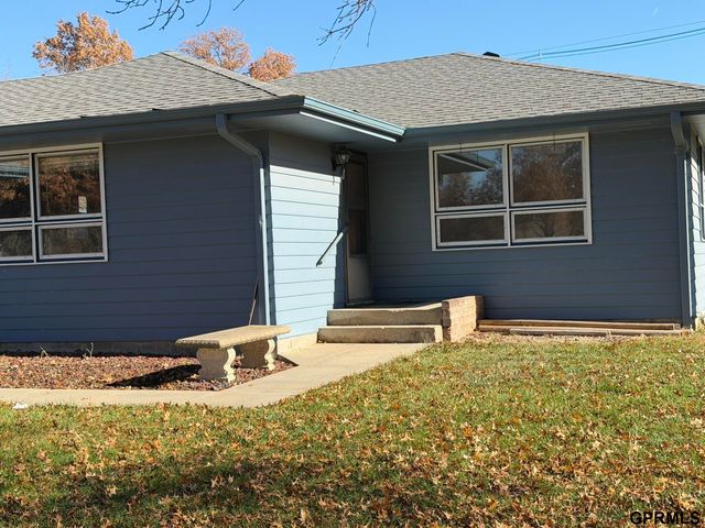 330 Kingwood Avenue, Crete, NE 68333