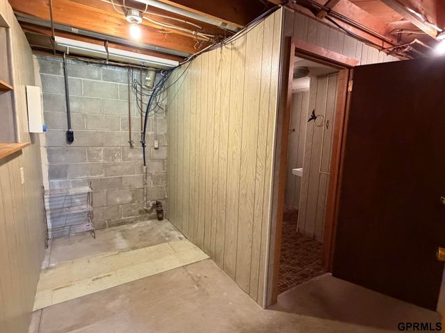 330 Kingwood Avenue, Crete, NE 68333