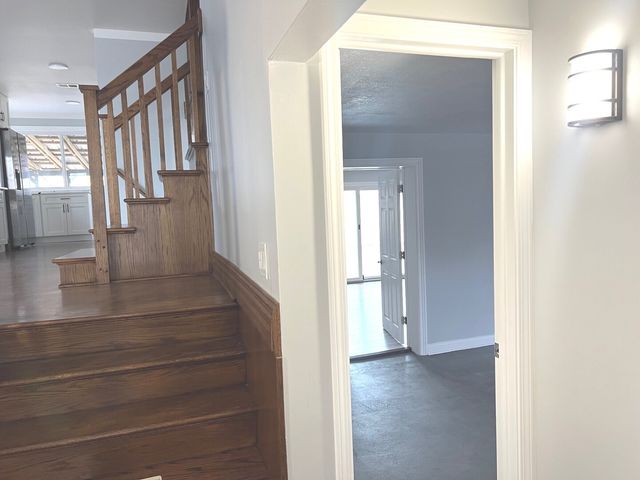 9254 Austin Avenue, Oak Lawn, IL 60453