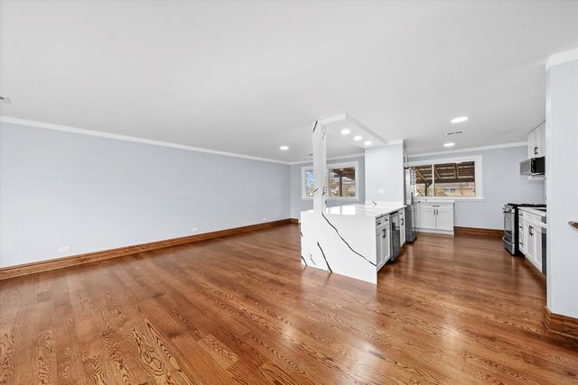 9254 Austin Avenue, Oak Lawn, IL 60453