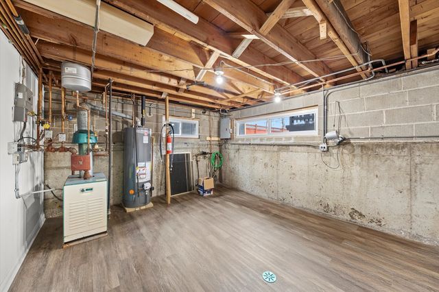 9254 Austin Avenue, Oak Lawn, IL 60453