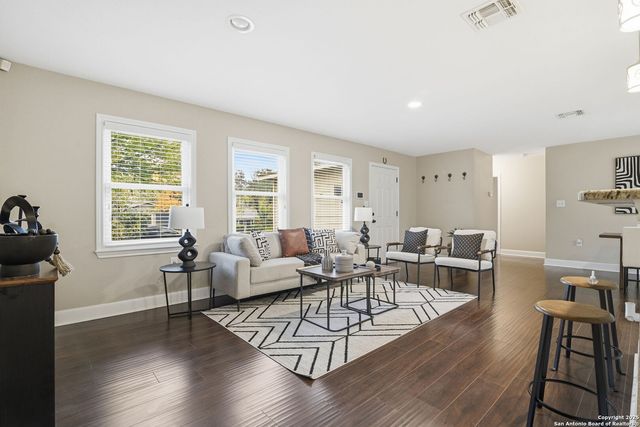 3122 Shady Springs, San Antonio, TX 78230