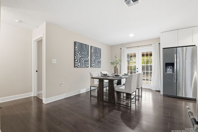 3122 Shady Springs, San Antonio, TX 78230