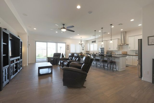 3205 N 198th Lane, Buckeye, AZ 85396