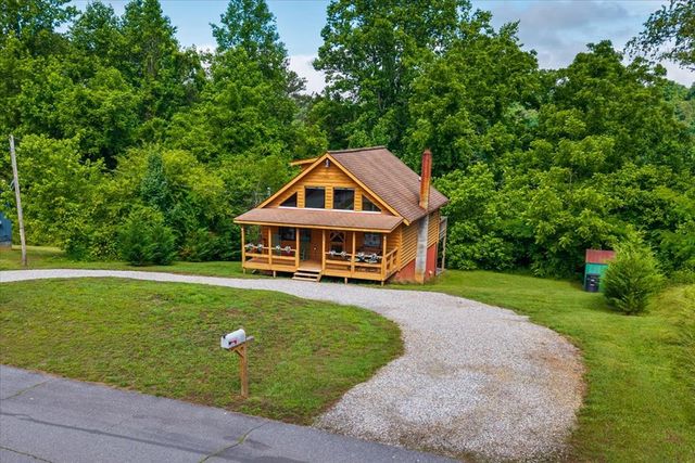 321 Sunrise Street, Murphy, NC 28906