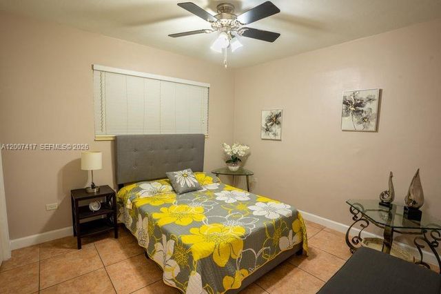 4210 W 6th Ave, Hialeah, FL 33012