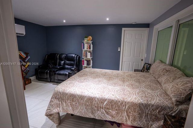 4210 W 6th Ave, Hialeah, FL 33012