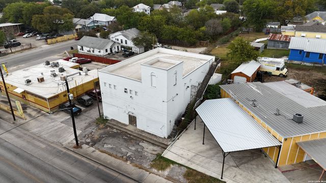 1426 new braunfels, San Antonio, TX 78210