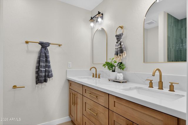 3228 E DOVER Street, Mesa, AZ 85213