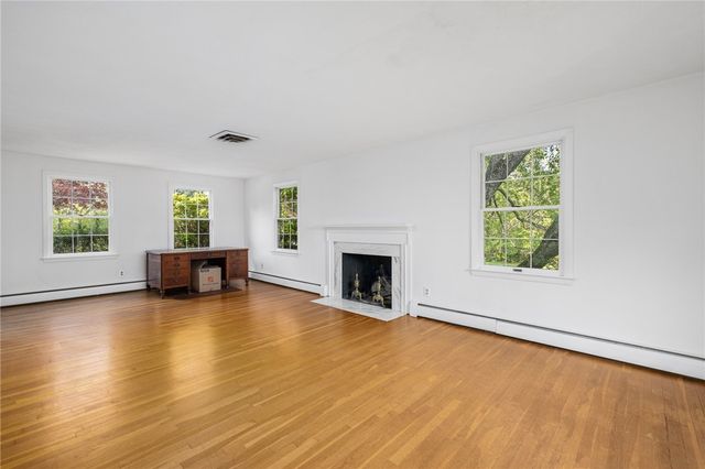 515 Wakefield Street, West Warwick, RI 02893