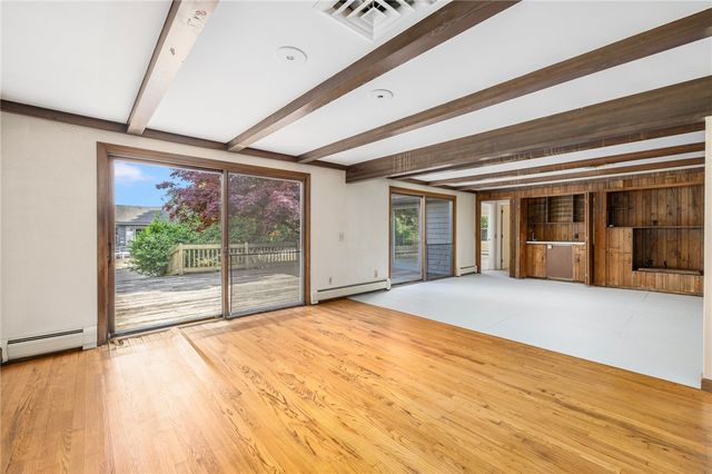 515 Wakefield Street, West Warwick, RI 02893