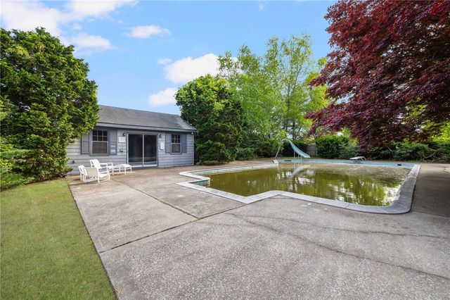 515 Wakefield Street, West Warwick, RI 02893