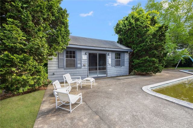 515 Wakefield Street, West Warwick, RI 02893