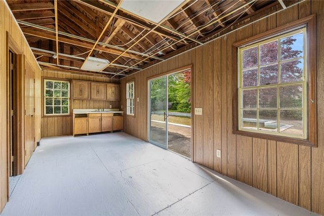 515 Wakefield Street, West Warwick, RI 02893