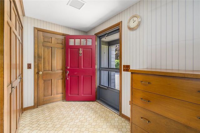 515 Wakefield Street, West Warwick, RI 02893