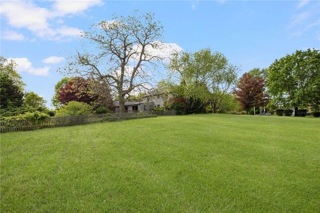 515 Wakefield Street, West Warwick, RI 02893
