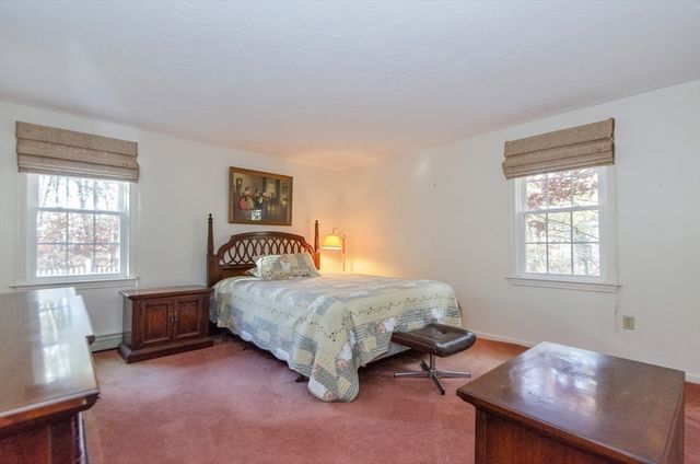 607 W Yarmouth Rd, Yarmouth, MA 02673