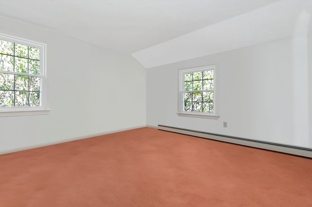 607 W Yarmouth Rd, Yarmouth, MA 02673