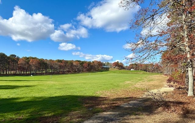 607 W Yarmouth Rd, Yarmouth, MA 02673