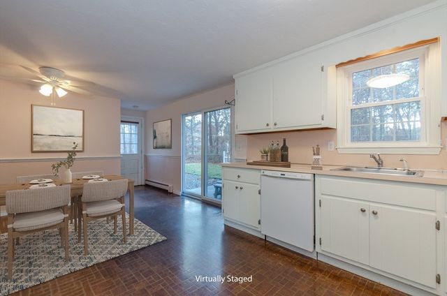 607 W Yarmouth Rd, Yarmouth, MA 02673