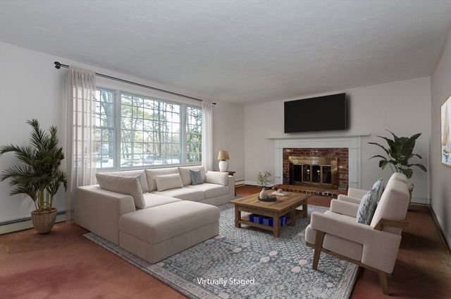 607 W Yarmouth Rd, Yarmouth, MA 02673