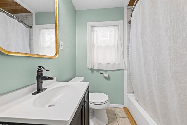 22844 Oakwood Avenue, Eastpointe, MI 48021