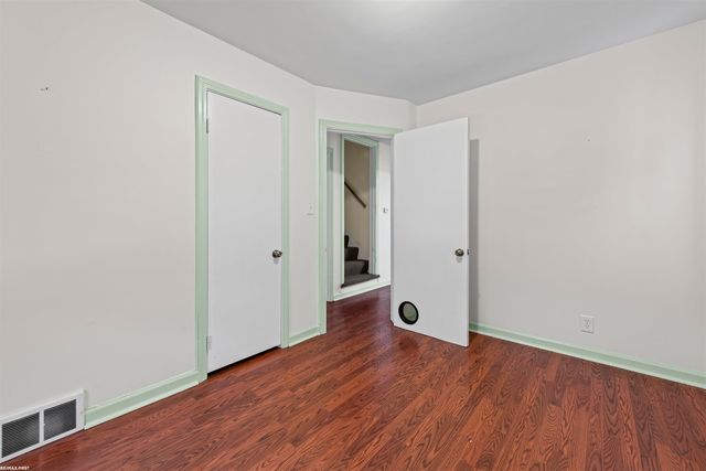 22844 Oakwood Avenue, Eastpointe, MI 48021