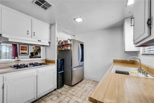 6254 Stanton, Highland, CA 92346