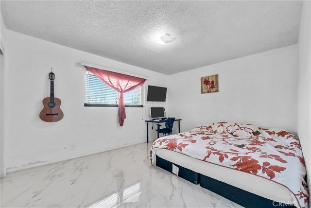 6254 Stanton, Highland, CA 92346