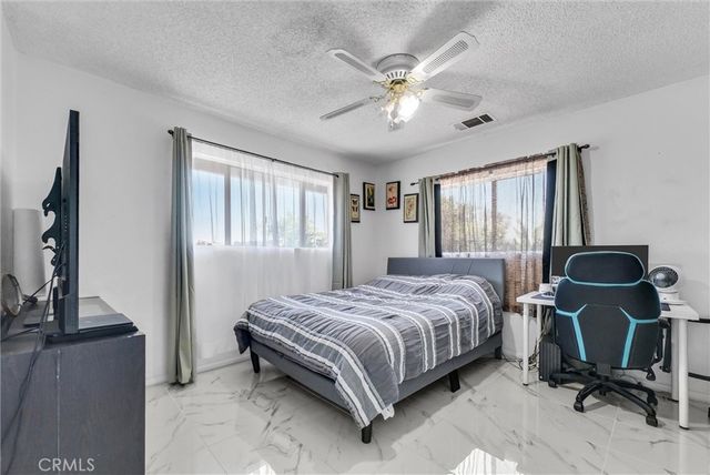 6254 Stanton, Highland, CA 92346