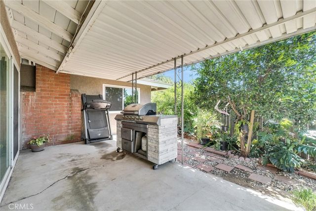6254 Stanton, Highland, CA 92346