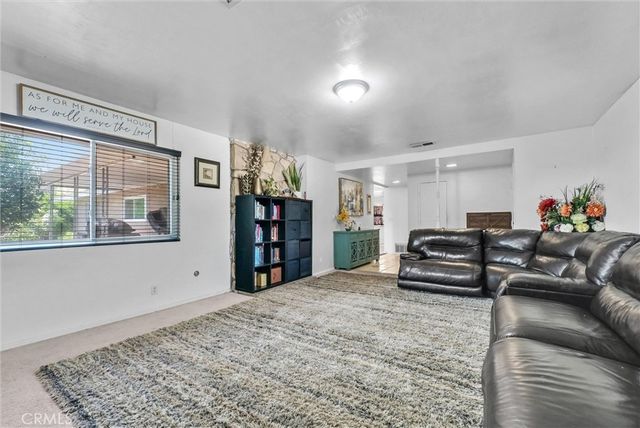 6254 Stanton, Highland, CA 92346