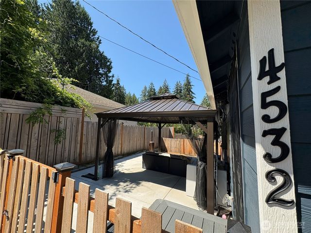 4532 The Cedars, Bremerton, WA 98312
