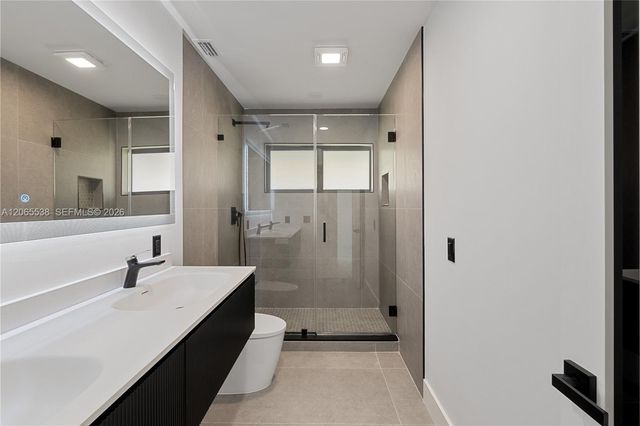 1543 SW 1st Avenue, Boca Raton, FL 33432