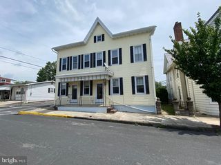 121 S WAYNE ST, Orwigsburg, PA 17961