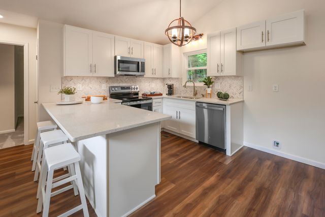 8141 Lakewinds Drive, Harrison, TN 37341