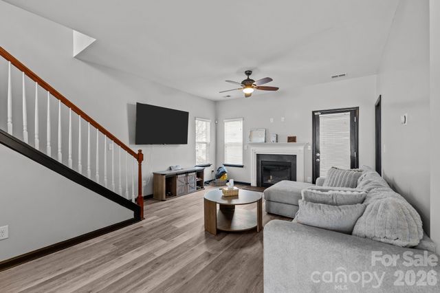 14062 Singleleaf Lane, Charlotte, NC 28278