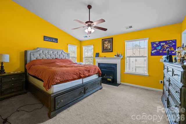 14062 Singleleaf Lane, Charlotte, NC 28278