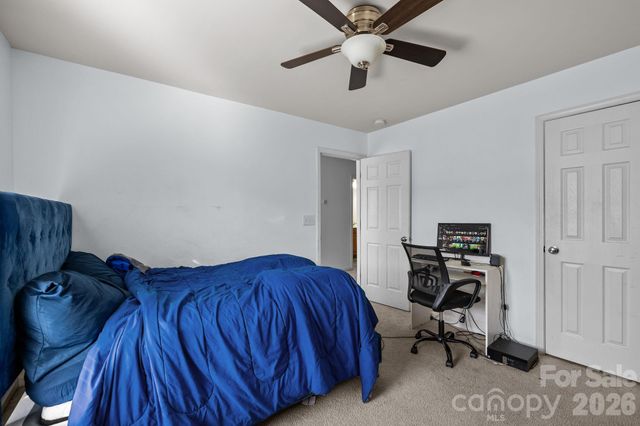 14062 Singleleaf Lane, Charlotte, NC 28278