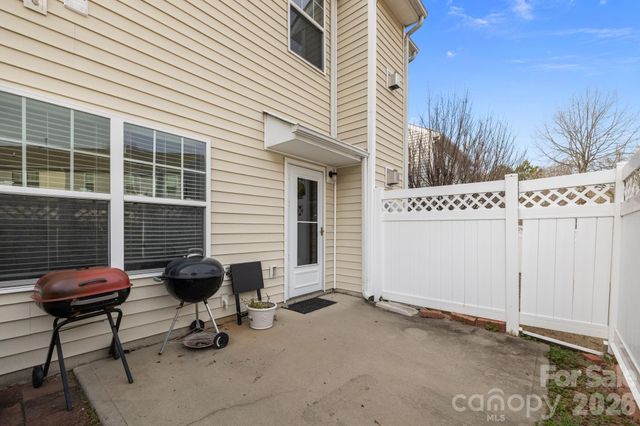 14062 Singleleaf Lane, Charlotte, NC 28278