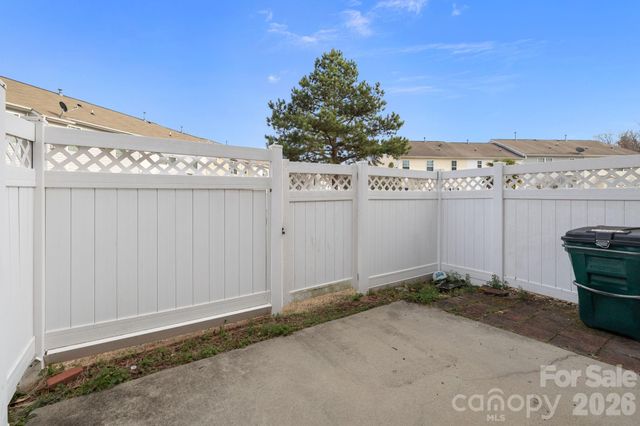 14062 Singleleaf Lane, Charlotte, NC 28278