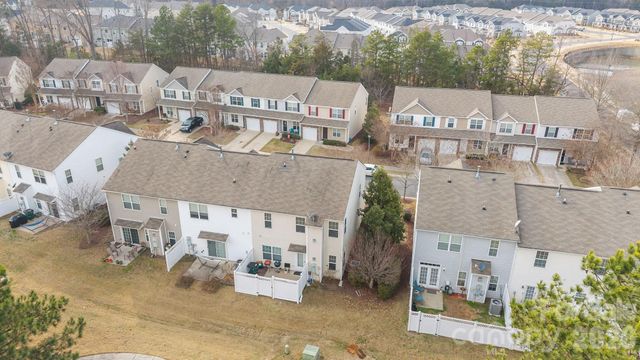 14062 Singleleaf Lane, Charlotte, NC 28278