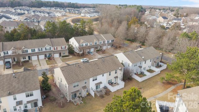 14062 Singleleaf Lane, Charlotte, NC 28278