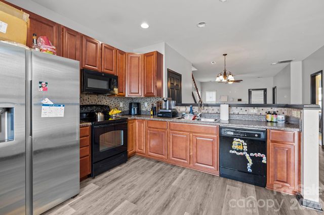 14062 Singleleaf Lane, Charlotte, NC 28278