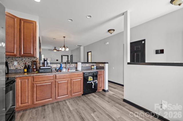 14062 Singleleaf Lane, Charlotte, NC 28278