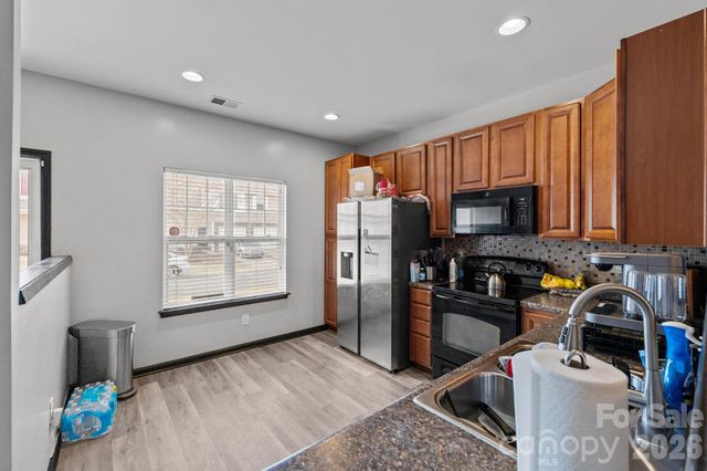 14062 Singleleaf Lane, Charlotte, NC 28278