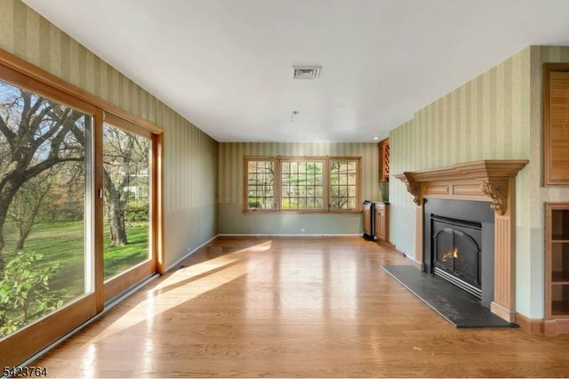 43 KING GEORGE ROAD, Warren Twp., NJ 07059